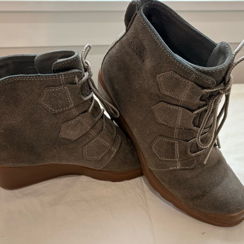 Sorel Gray Wedge Boots